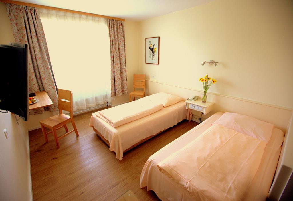 Airport Hotel Walldorf Мёрфэльден-Вальдорф Экстерьер фото