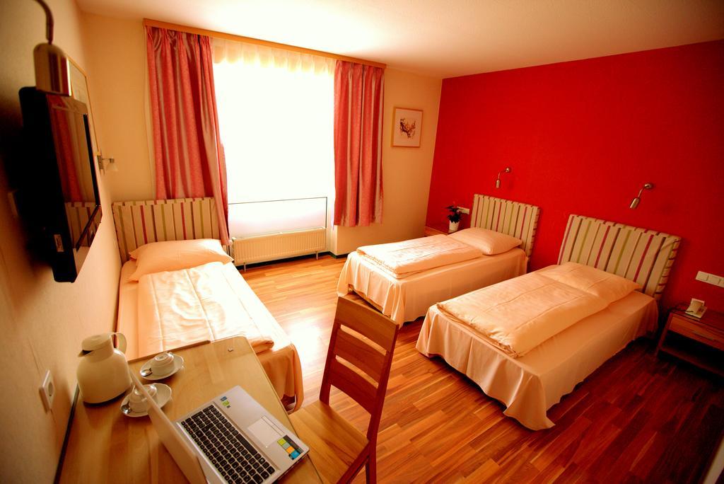 Airport Hotel Walldorf Мёрфэльден-Вальдорф Экстерьер фото